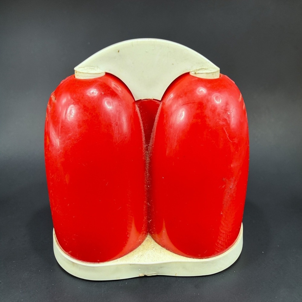 Vintage Red Plastic Salt and Pepper Shakers Set with Handle Retro Space Age‎ VTG